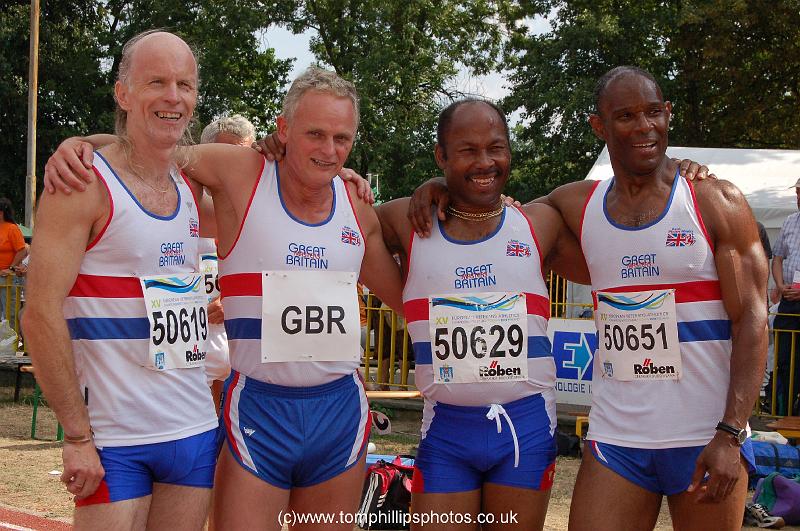 4x400 M50 relay Team 1.jpg